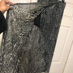 Black and white flowy skirt